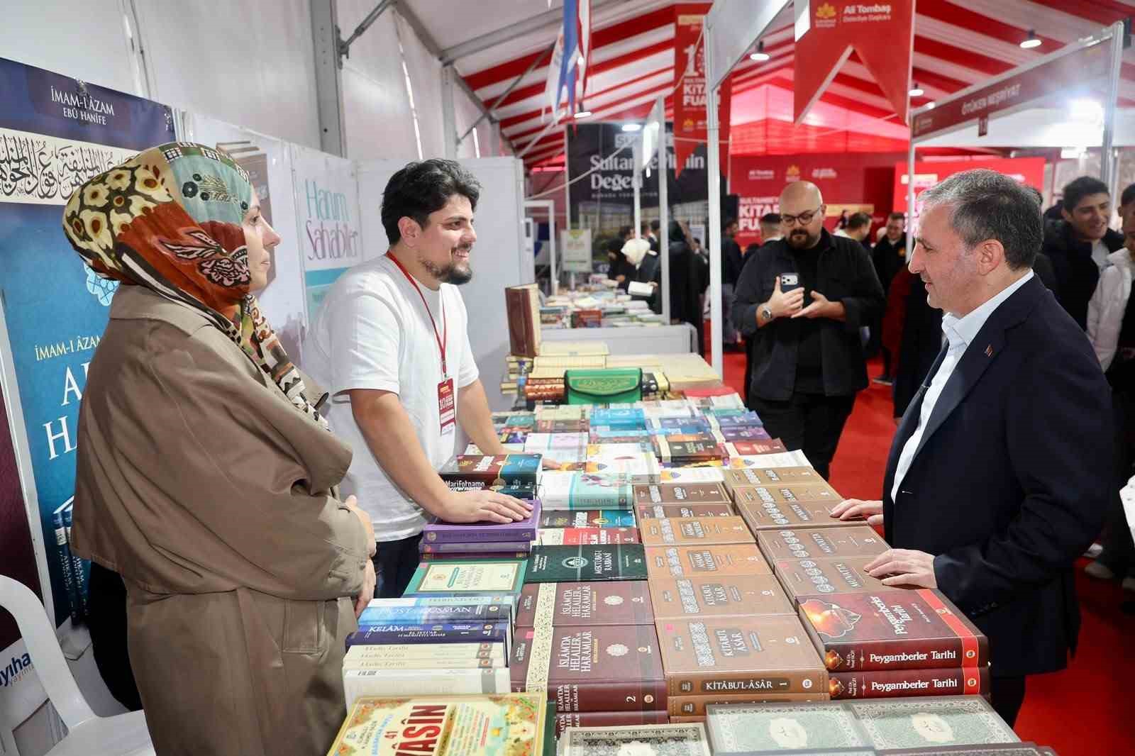 10.Sultanbeyli Kitap Fuarı yoğun katılımla sona erdi
