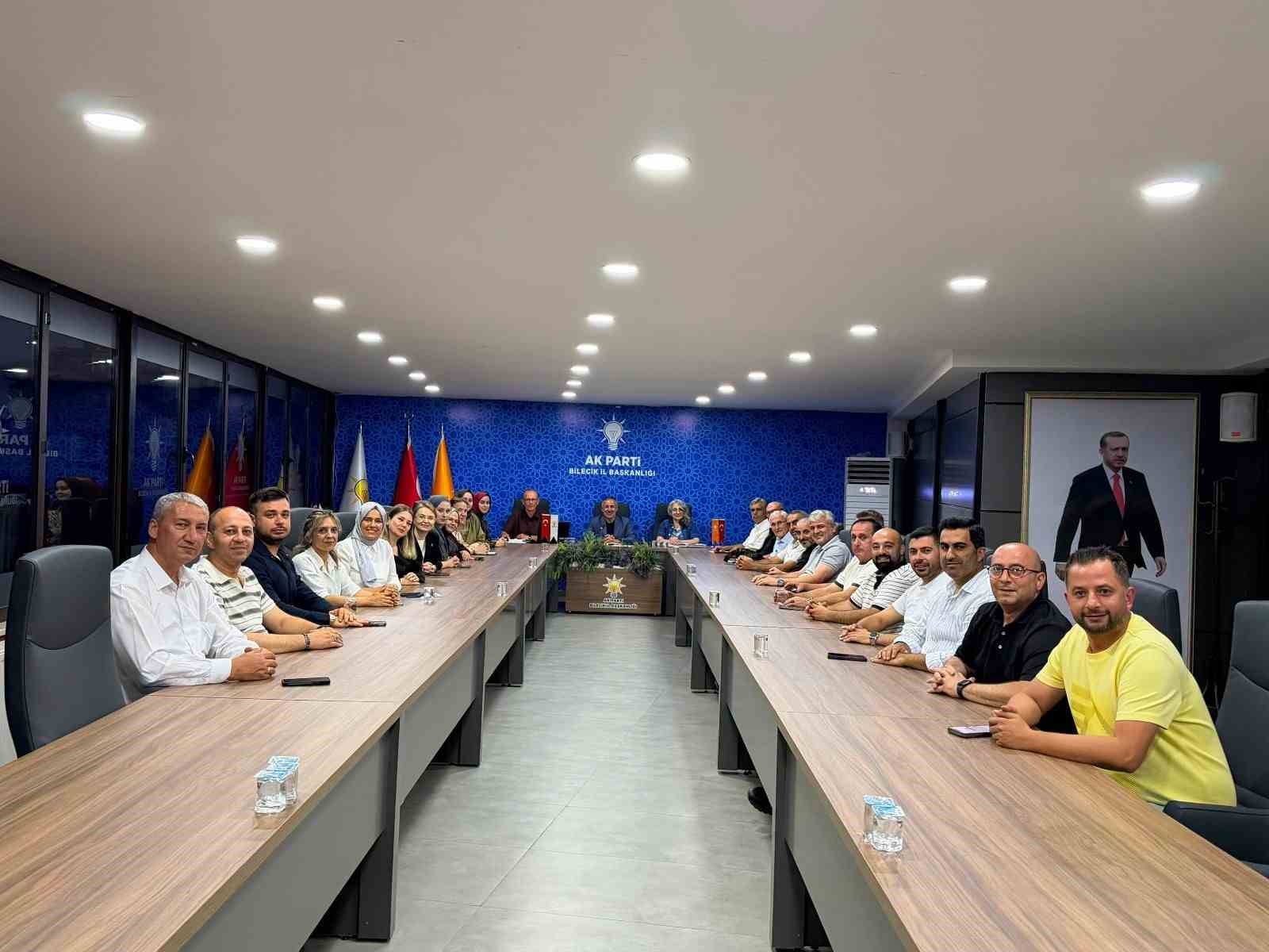 15 Temmuz hazırlıkları AK Parti’de masaya yatırıldı
