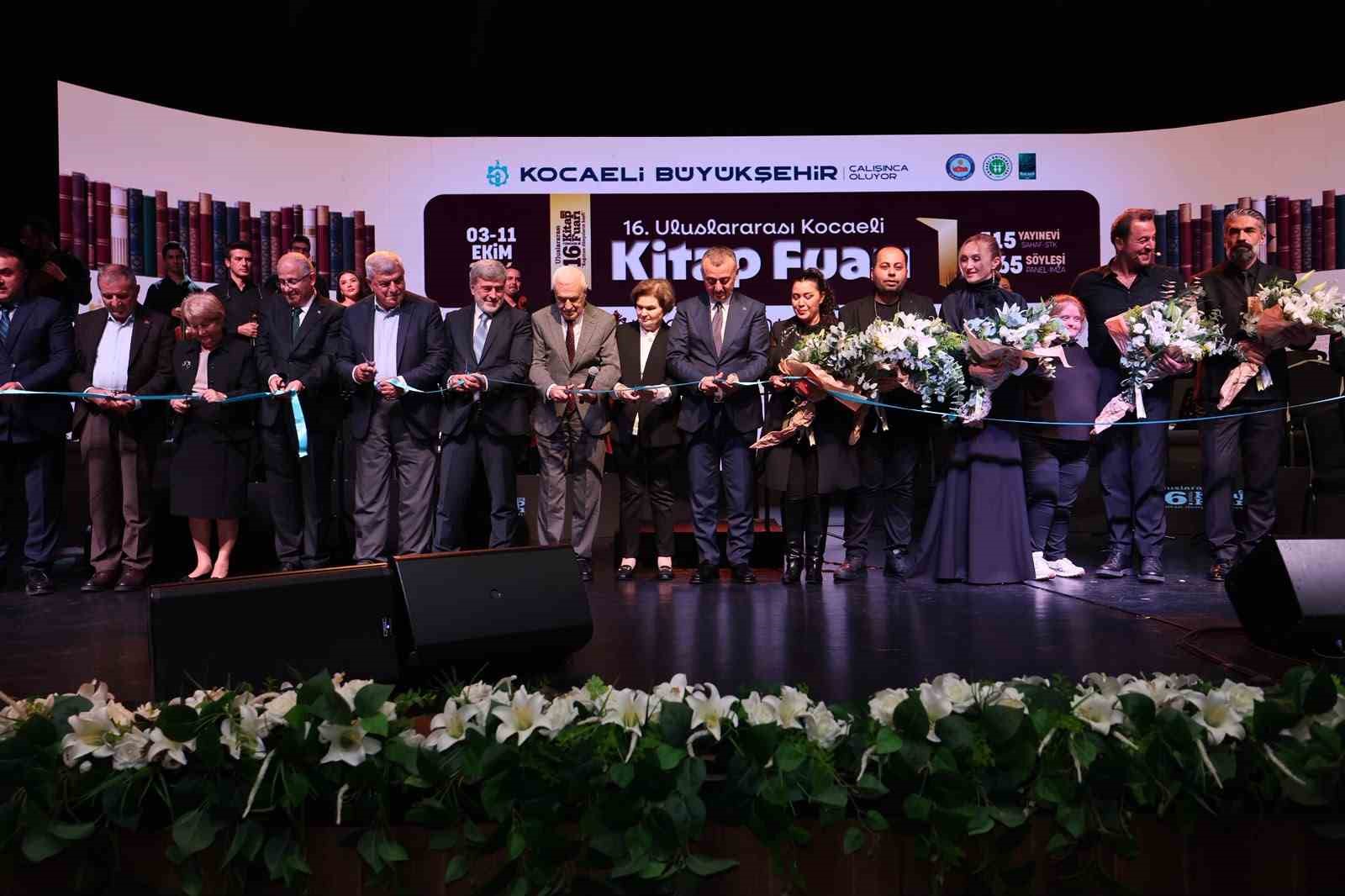16. Kocaeli Kitap Fuarı kapılarını ziyaretçilere açıyor
