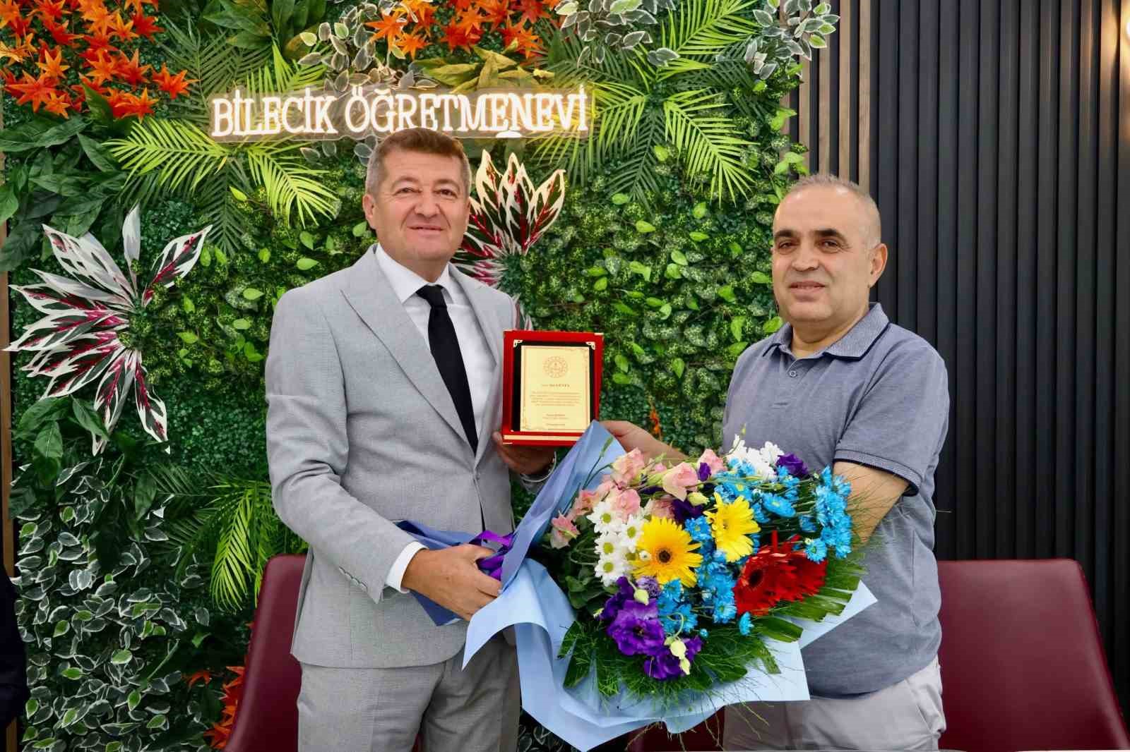 5 yıllık şube müdürüne veda
