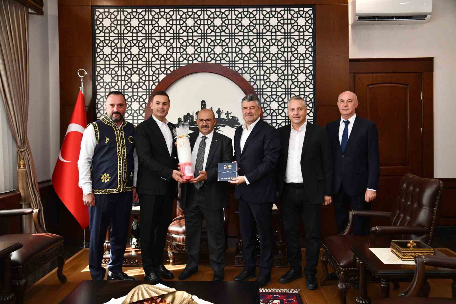 66. Kurtdereli Mehmet Pehlivan Yağlı Güreşleri için geri sayım başladı
