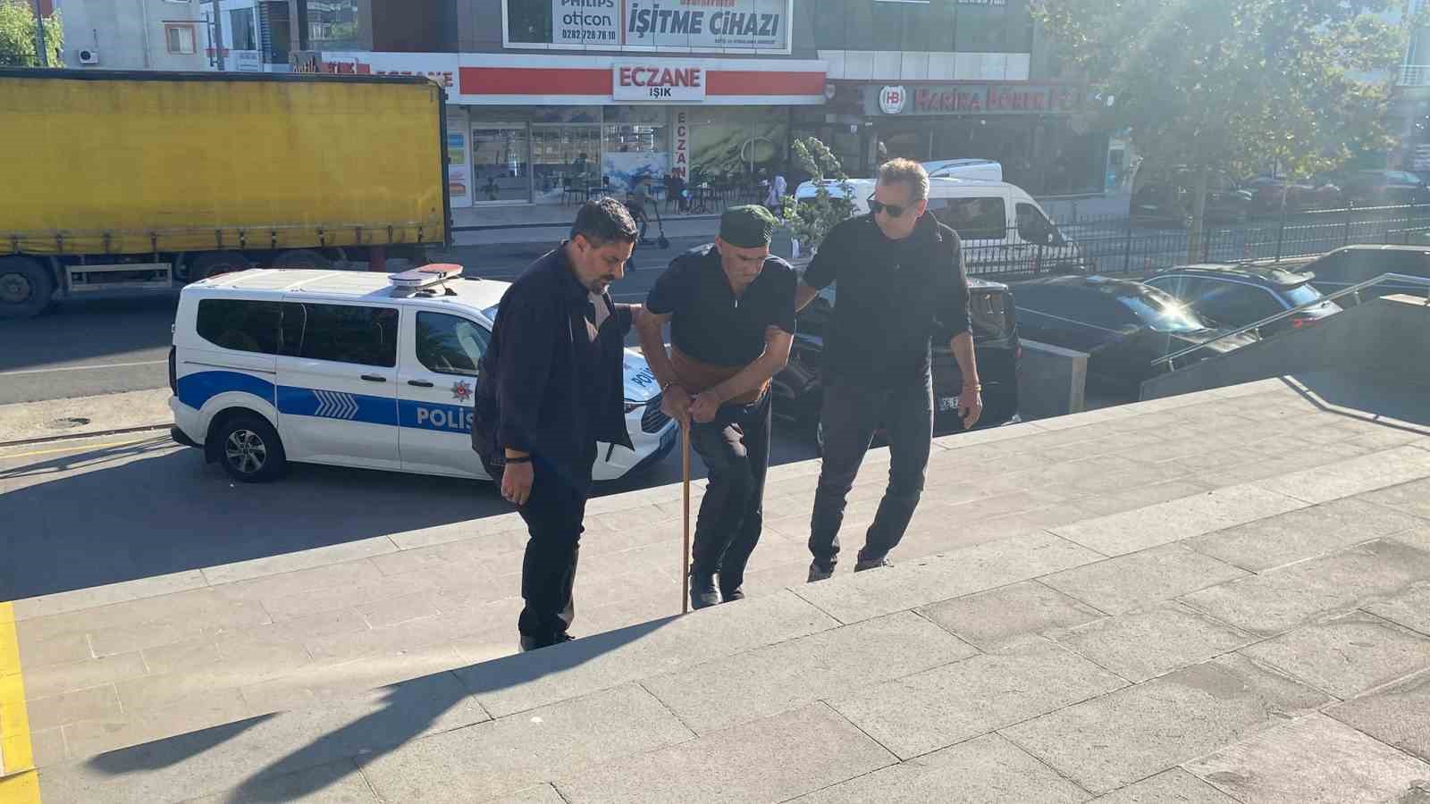 78 yaşındaki eşini satırla öldüren şahıs tutuklandı
