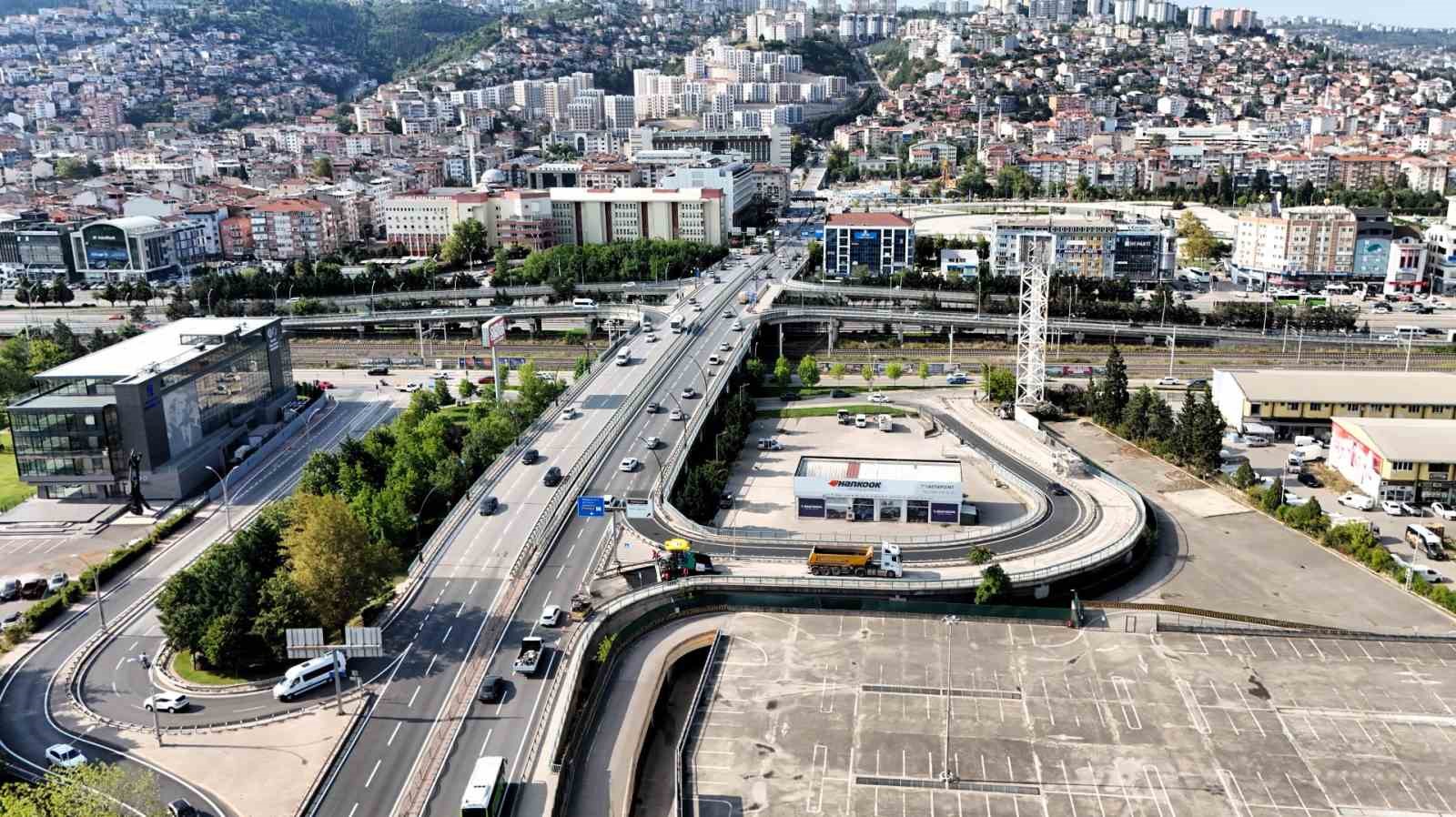 A Takımı gece boyunca çalıştı, sürücüler güne konforla başladı
