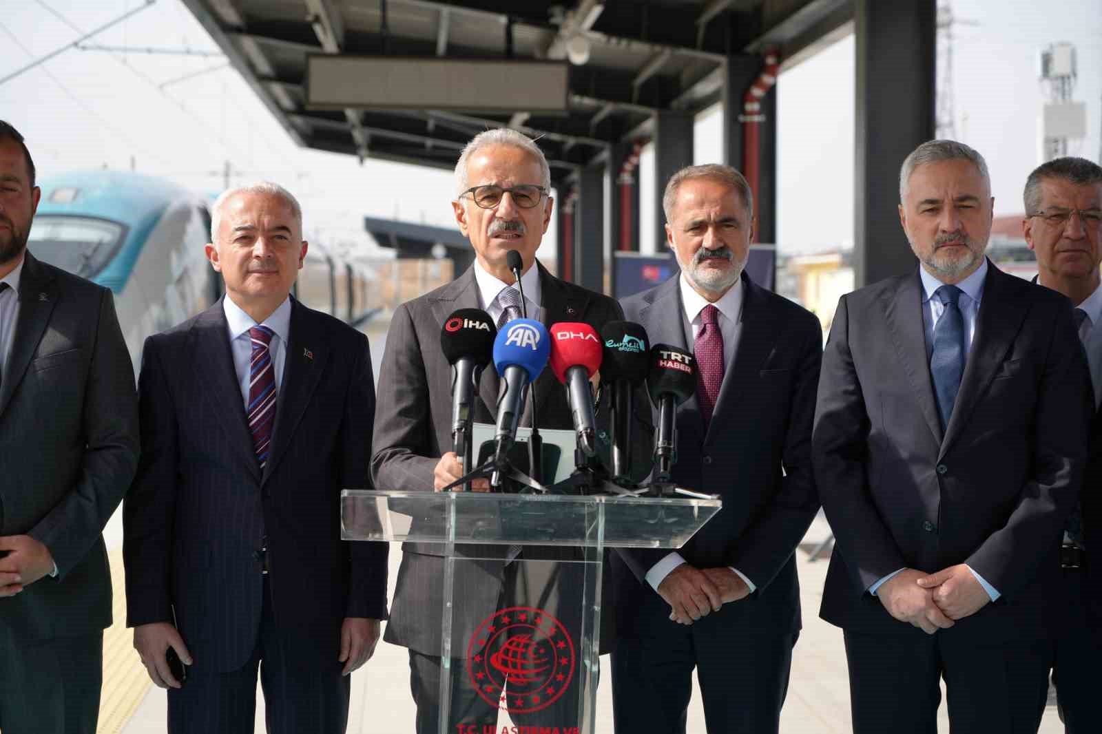 Asya’dan Avrupa’ya uzanan hızlı tren yolu açılıyor

