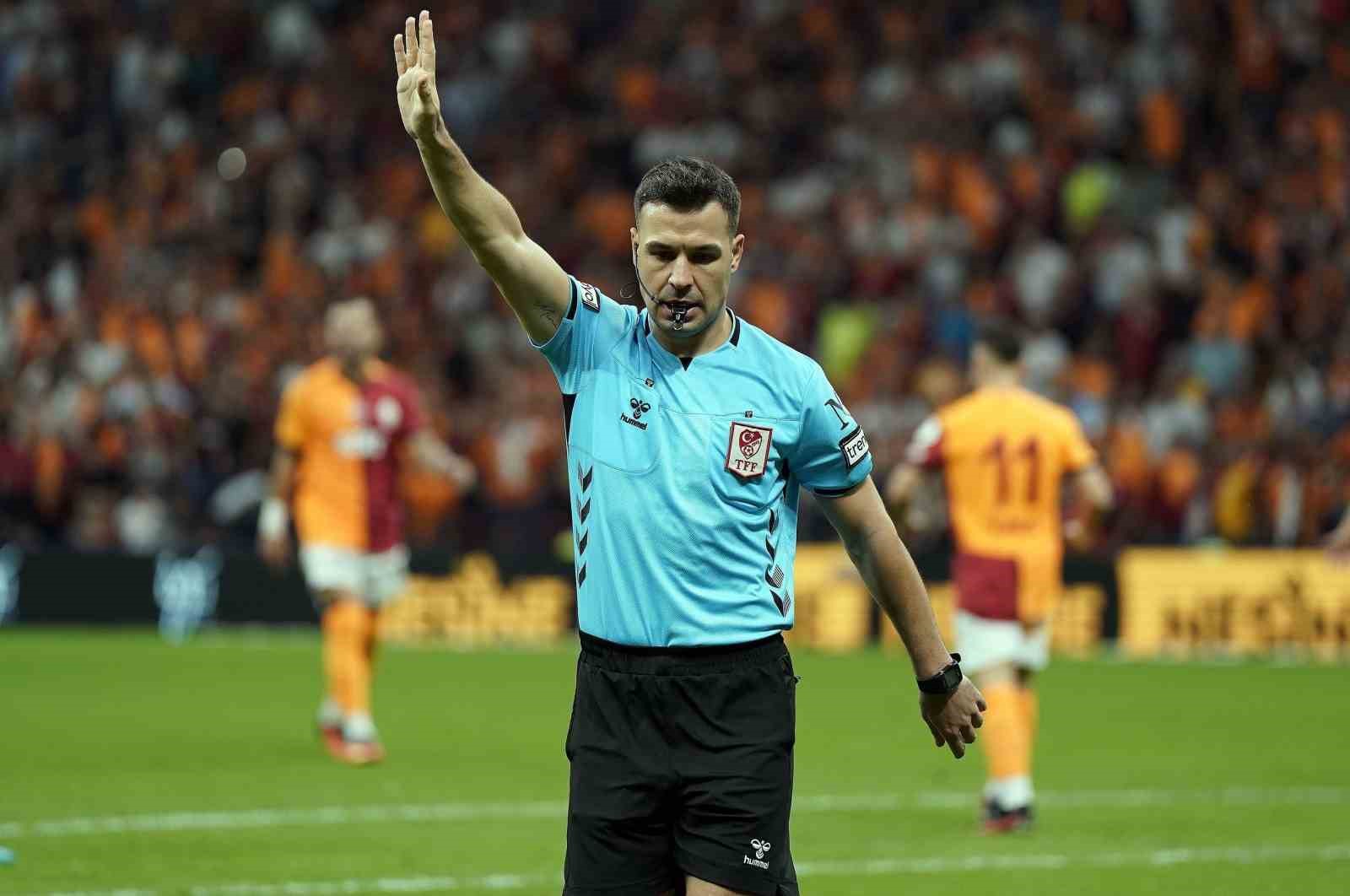 Atilla Karaoğlan, Ajax - Shelbourne maçında düdük çalacak
