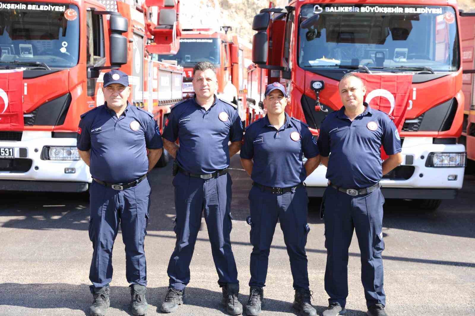 Ayvalık’ın iki kahraman itfaiyecisinin isimleri arazözlerde yaşayacak
