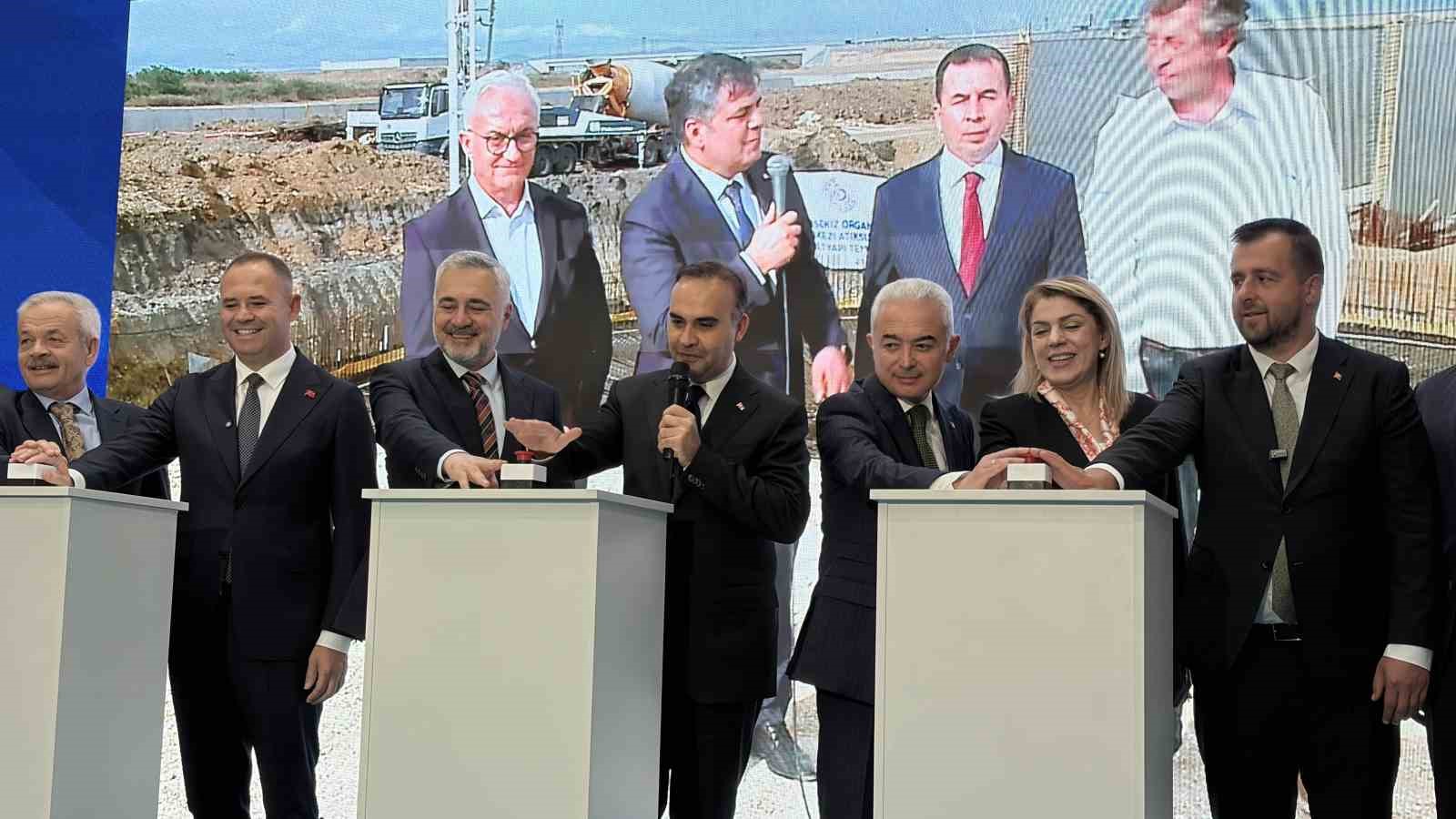 Bakan Kacır: "Milli gelirimiz son 23 yılda 238 milyar dolardan 1,6 trilyon dolara yükselirken, kişi başına milli gelirimiz 18 bin doları aştı"

