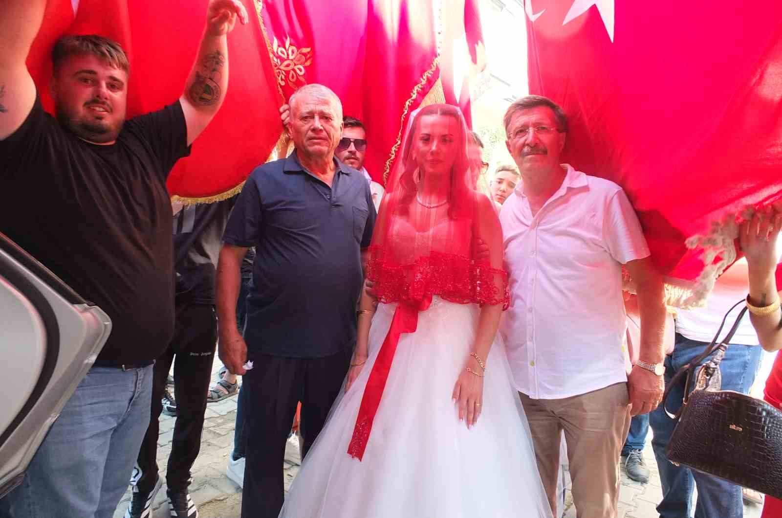 Balıkesir’de asırlık düğün geleneği devam ediyor
