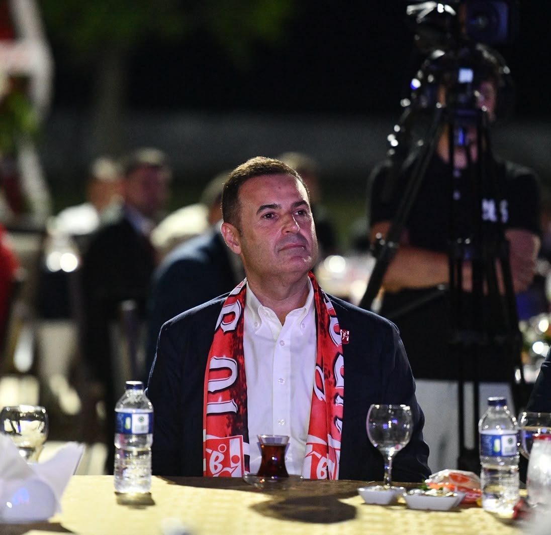 Balıkesirspor sevdası için tüm Balıkesir tek yürek
