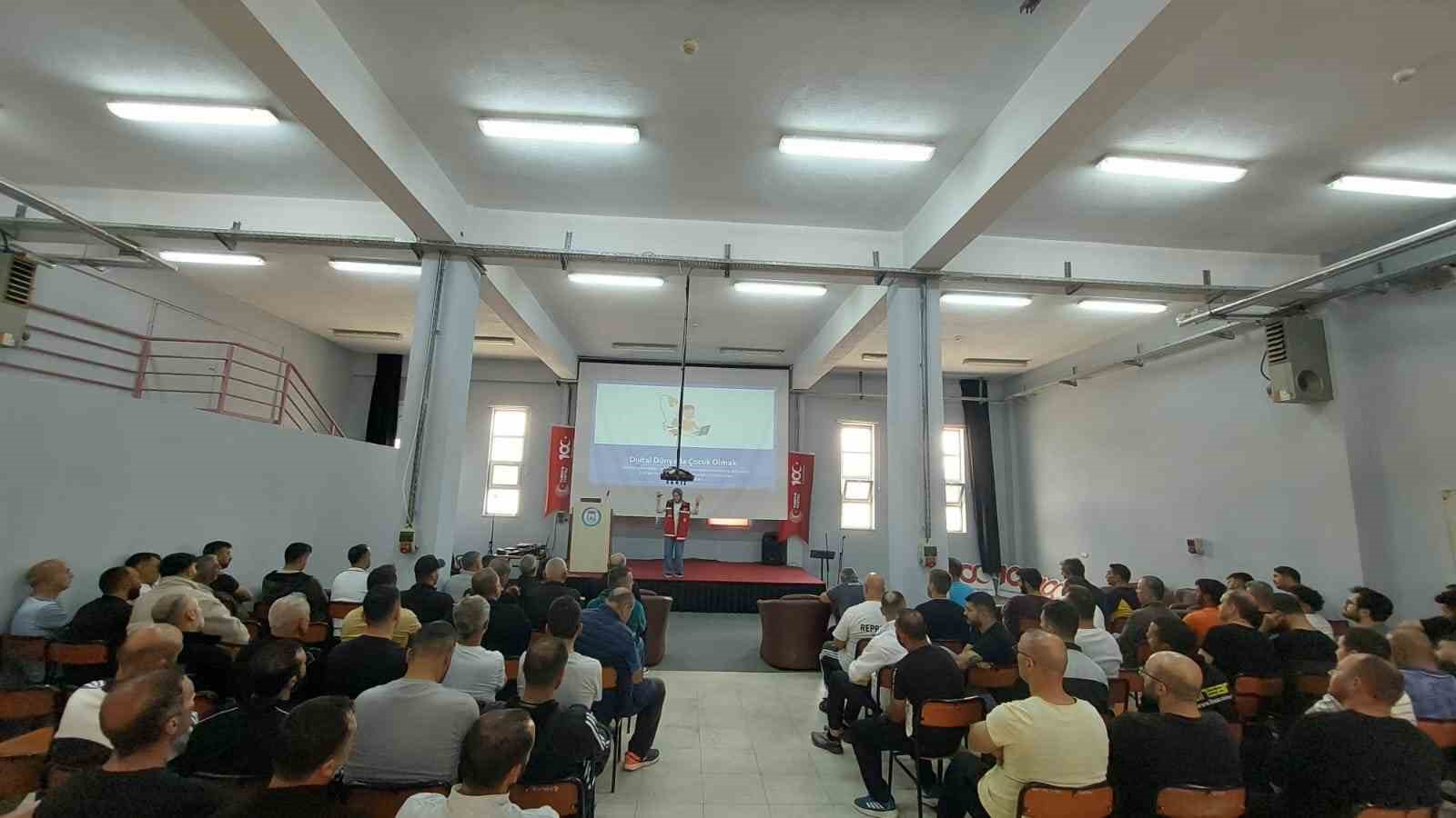Bandırma Açık Ceza İnfaz Kurumu’nda kadına yönelik şiddet eğitimi
