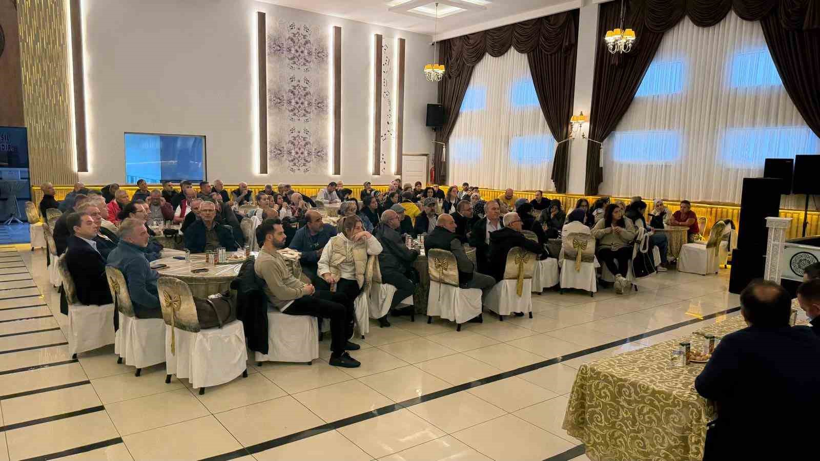 Bandırma’da okul servis şoförleri ve rehber personele trafik güvenliği eğitimi
