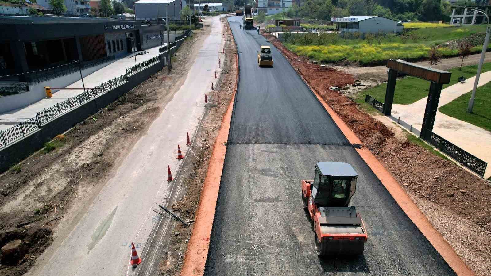 Başiskele’de Hoca Ahmet Yesevi Caddesi 2x2 şeritli hale getiriliyor
