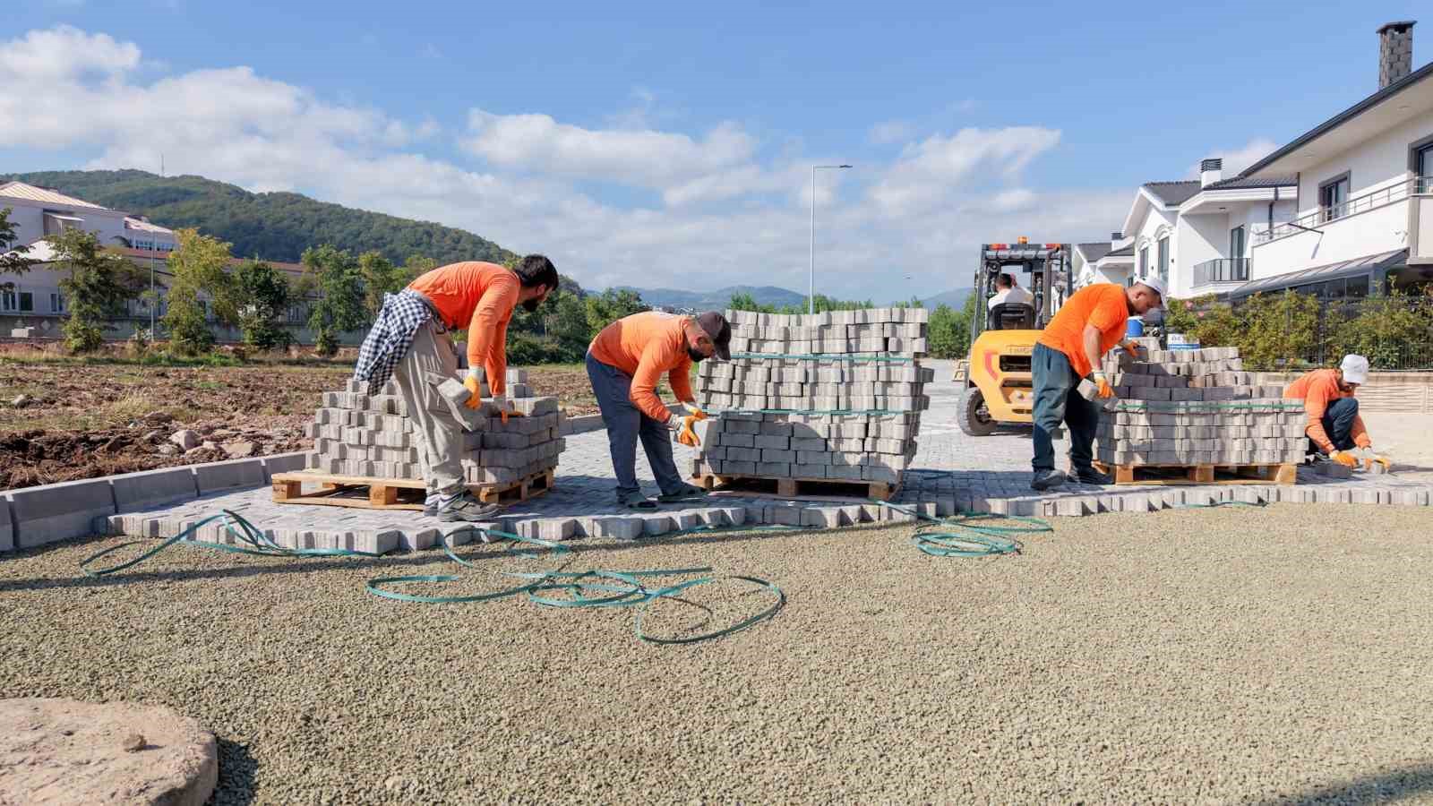 Başiskele’de üstyapı mesaisi
