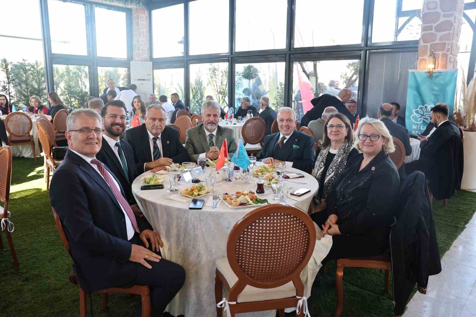 Başkan Şadi Özdemir’den muhtarlara ‘birlikte mücadele’ çağrısı
