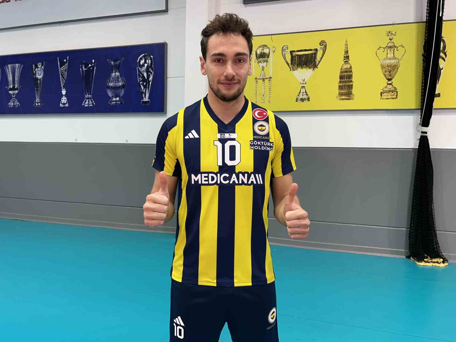 Bedirhan Bülbül: "Taraftarlar Fenerbahçeli olduğumu hissediyorlardı"
