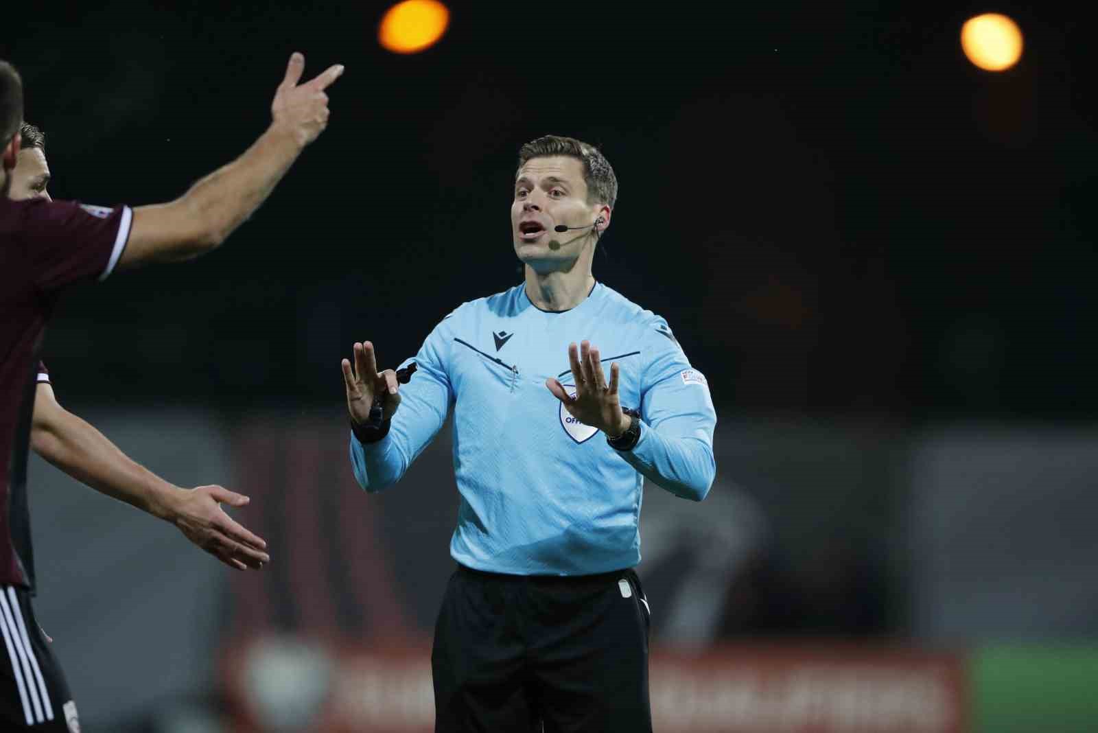 Beşiktaş - Hradec Kralove maçını Urs Schnyder yönetecek
