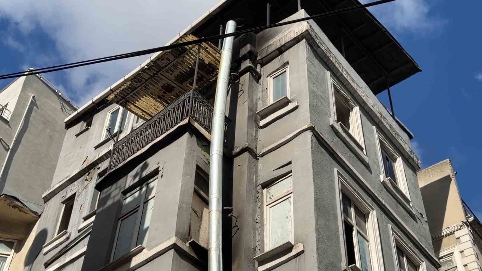 Beyoğlu’nda yangın paniği
