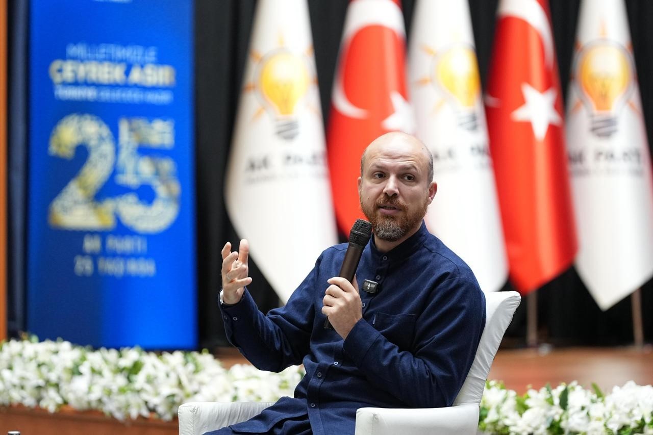 Bilal Erdoğan: "ABD, 11 milyon dolar fazla teklif vermesine rağmen İspanya Süper Kupası Türkiye’de yapılacak"
