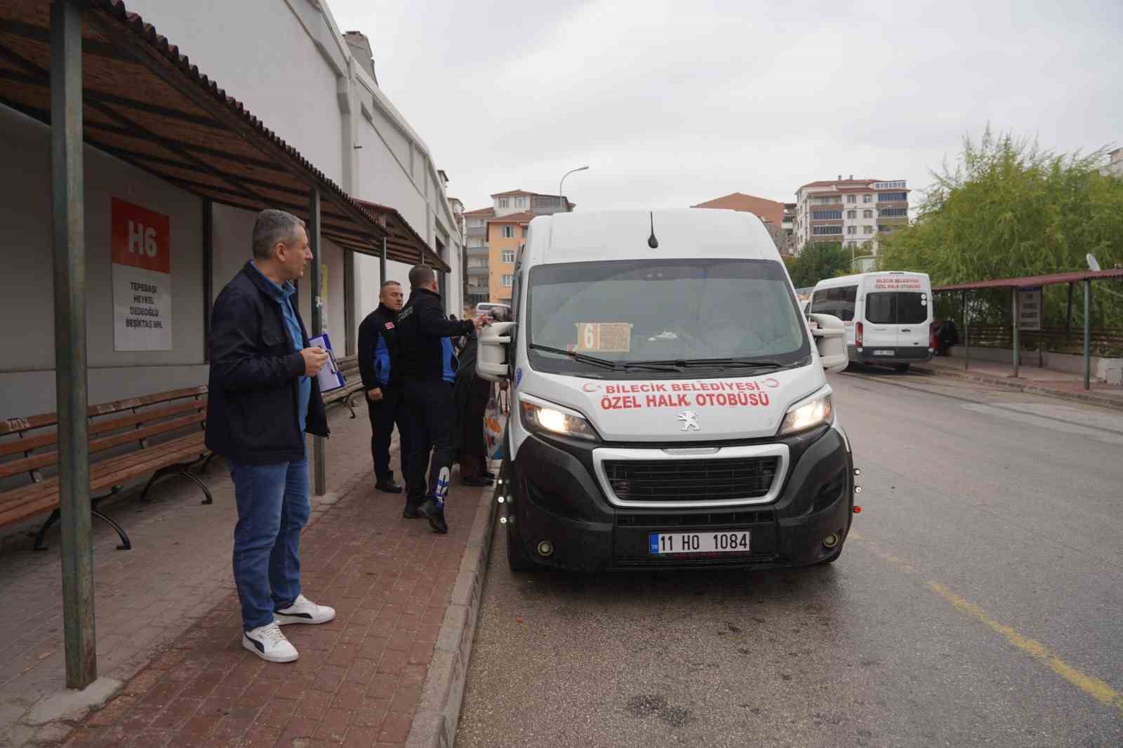Bilecik Belediyesinden anneler ve öğrenciler için ulaşım kartı desteği

