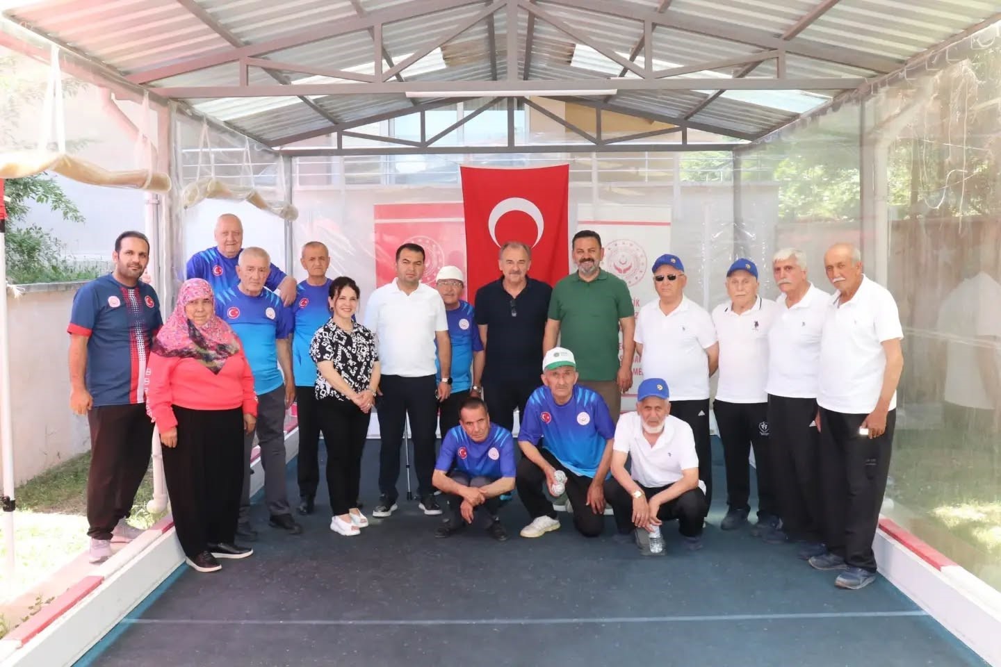 Bilecik Huzurevi, bocce dostluk müsabakasından galibiyetle ayrıldı
