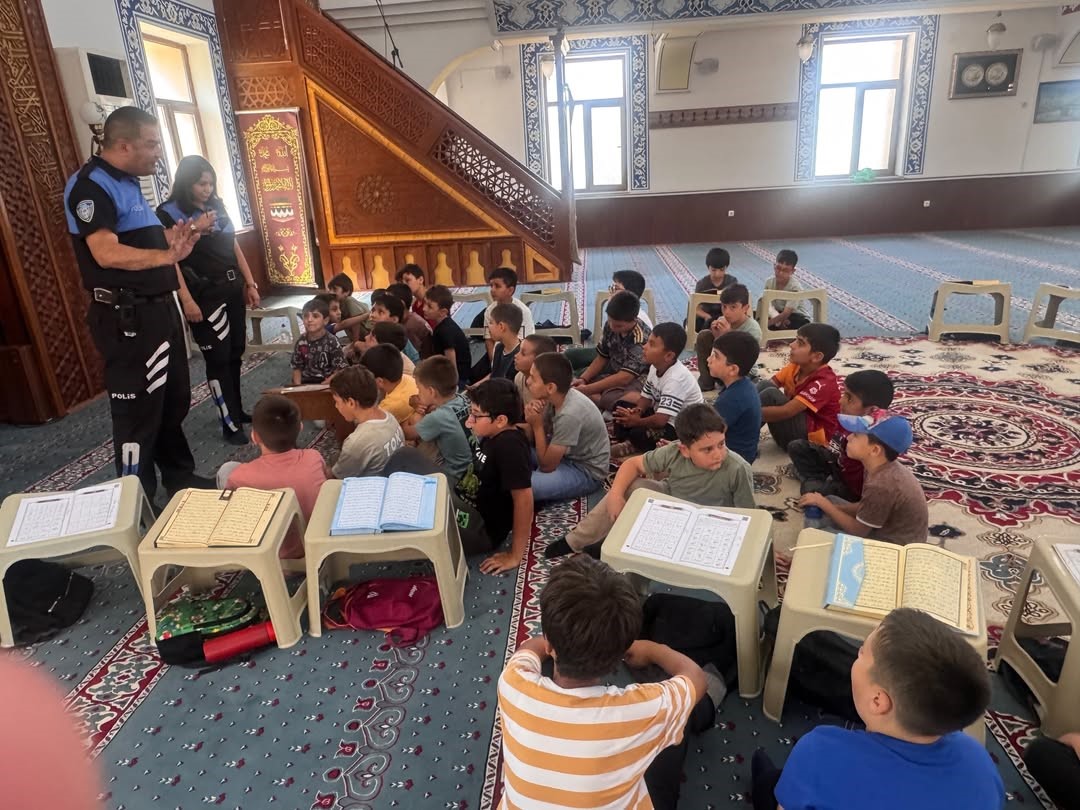Bilecik’te 45 öğrenciye güvenli internet eğitimi
