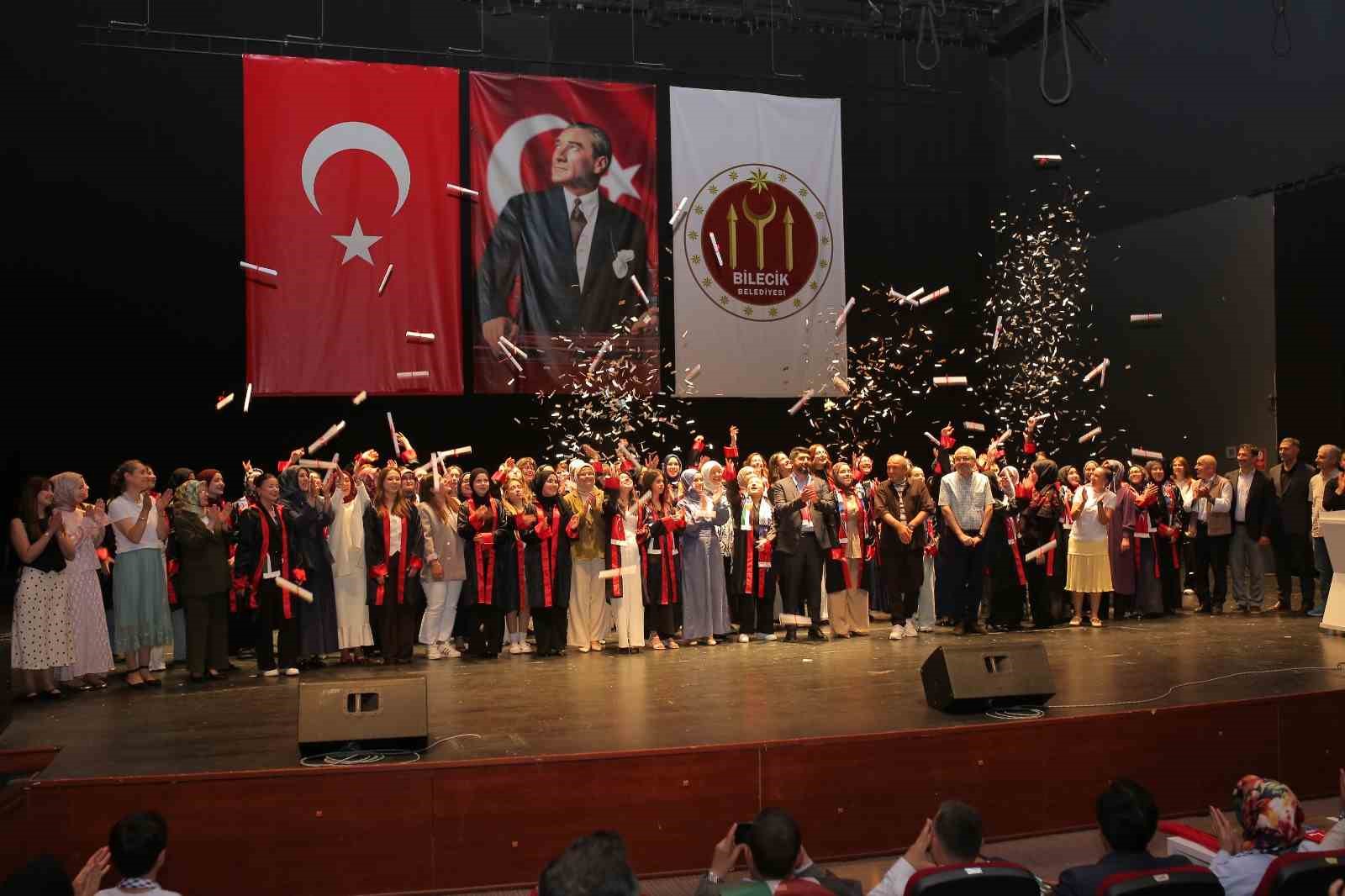 Bilecik’te eğitim camiasının hafızalarda uzun yıllar yer edecek anlamlı bir programa imza atıldı
