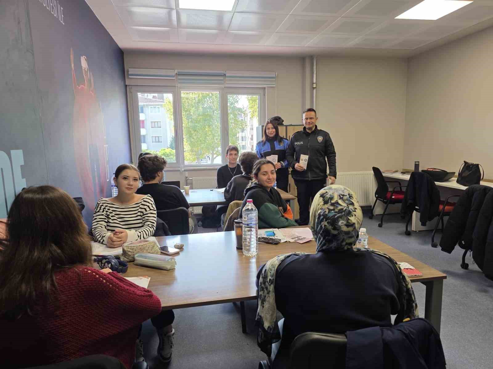 Bilecik’te öğrencilere KADES ve dolandırıcılık uyarısı

