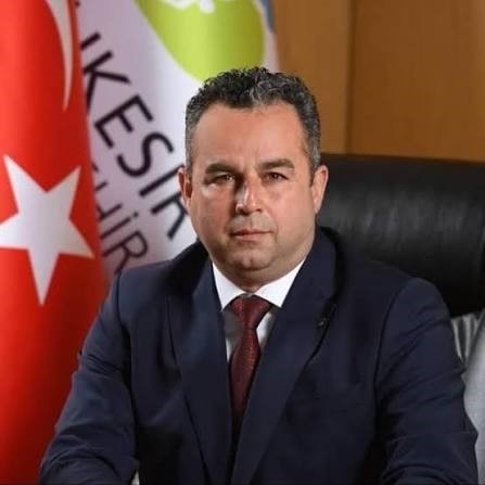 Burhaniye’de Büyükşehir Koordinatörü Yazgan görevinden ayrıldı

