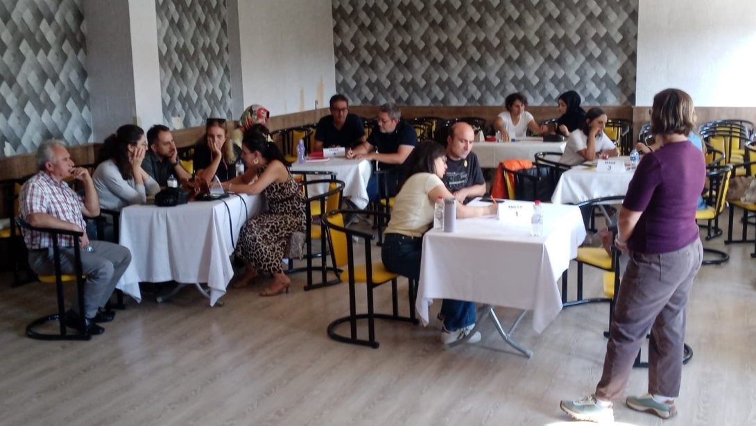Burhaniye’de Harezmi Eğitim Modeli Öğretmen Eğitimi başladı
