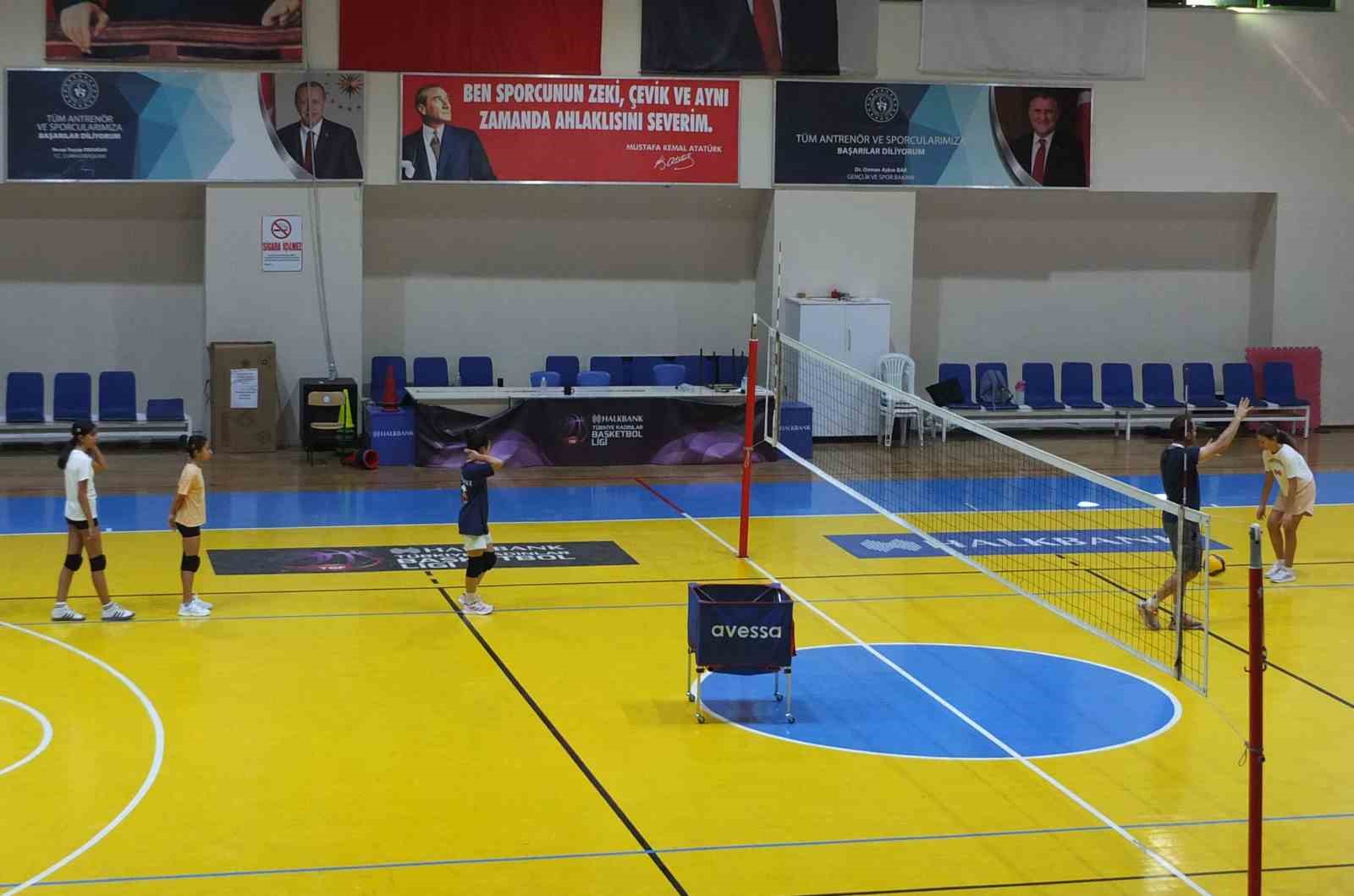 Burhaniye’de Yaz Spor Okulları ilgi gördü
