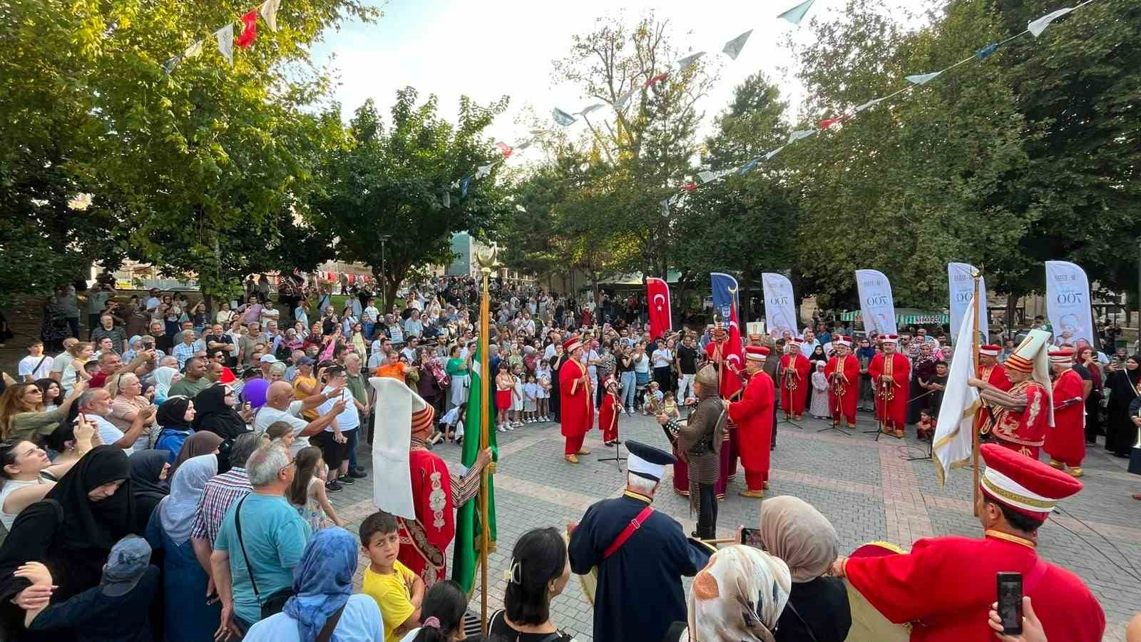Bursa’da 700 yıllık fetih ruhu marşlarla yaşatılıyor
