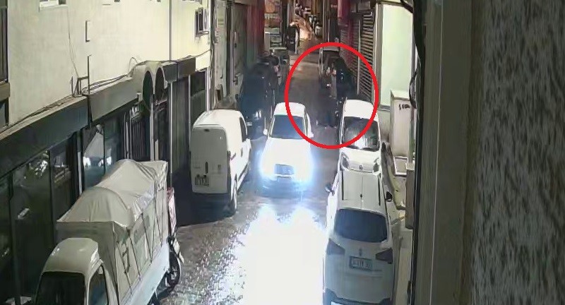 Bursa’da dehşet anları: Konuşma bahanesiyle ara sokağa çağırıp kurşun yağdırdılar
