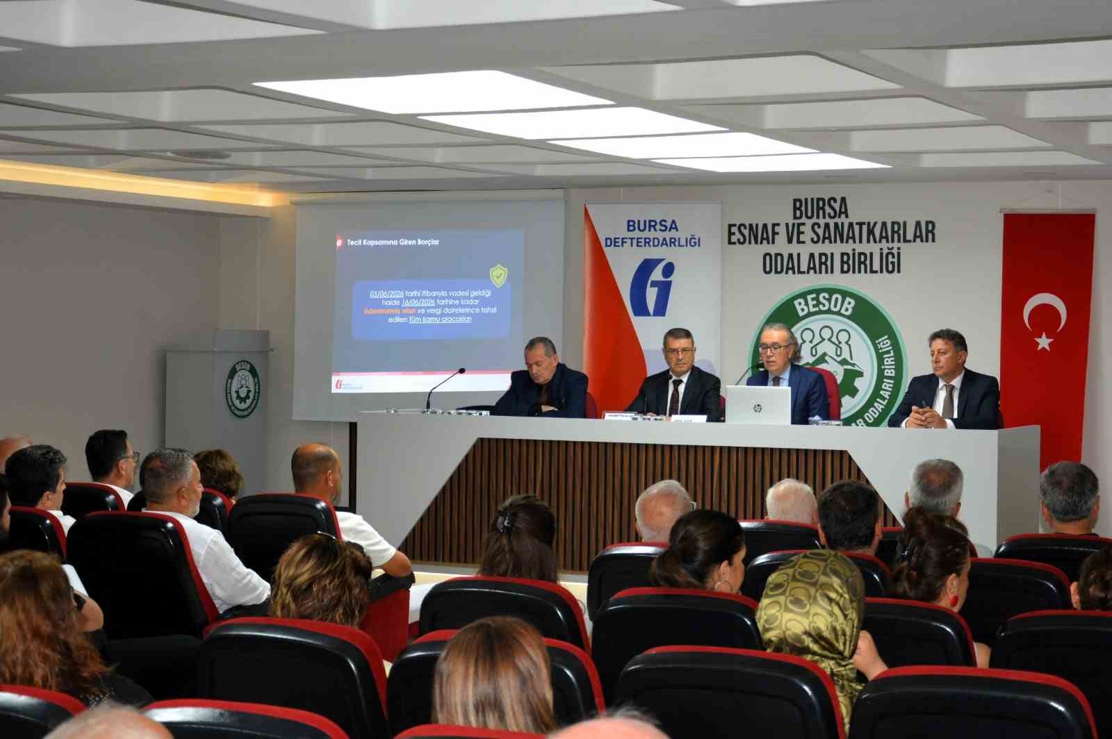 Bursa’da esnaflar vergi borçlarında düşük faizli ödeme ve taksitle ilgili bilgilendirildi
