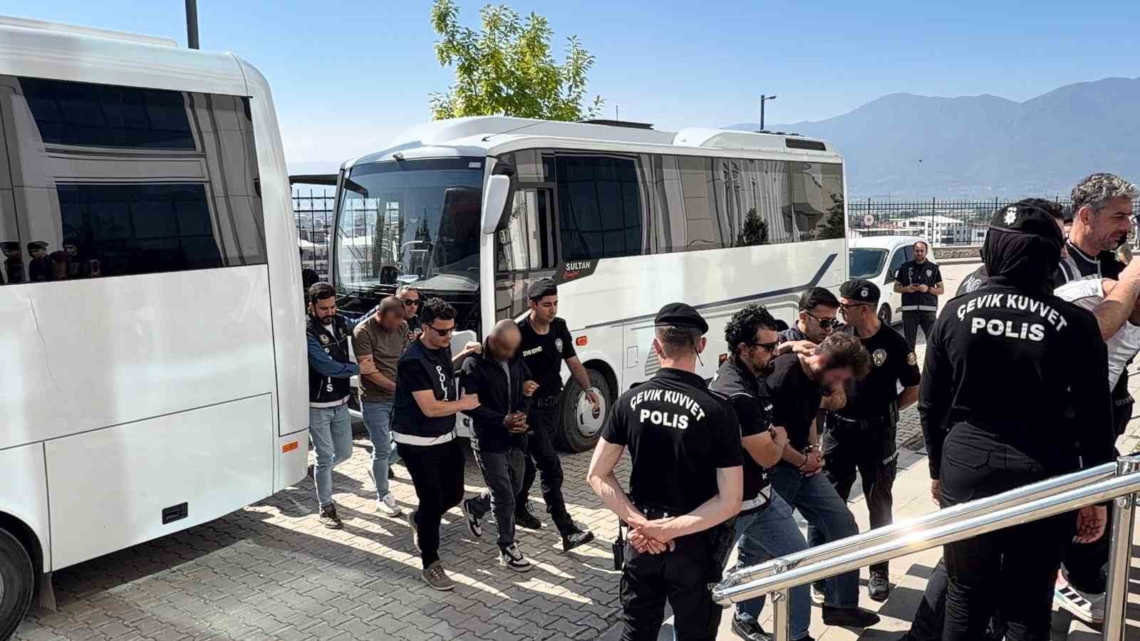 Bursa’da hava destekli uyuşturucu operasyonu: 17 tutuklama
