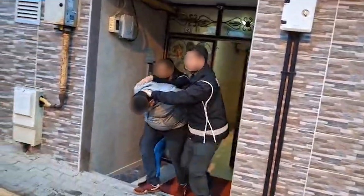 Bursa’da suç örgütlerine eleman temin eden şüphelilere operasyon: 25 gözaltı
