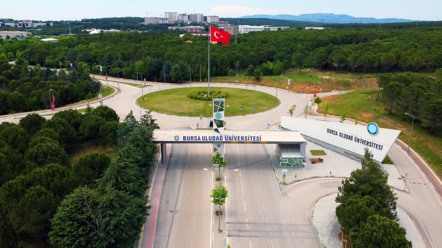 BUÜ, 2026 yılında da ’Araştırma Üniversitesi’ ünvanını korudu
