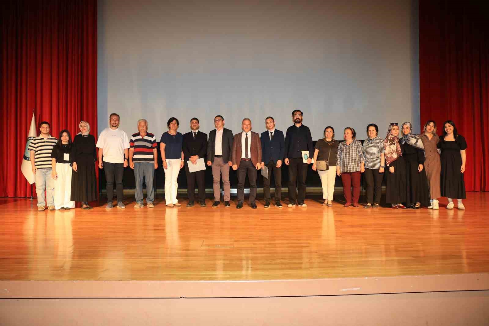 BUÜ’de "Lâmiî Çelebi’nin Kaleminden Bursa" belgeseli izleyiciyle buluştu
