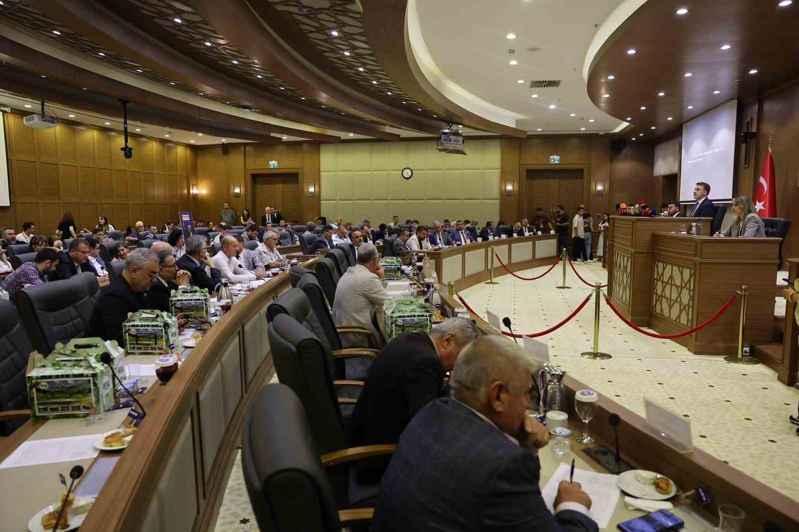 Büyükşehir Meclisi’nden stratejik kararlar

