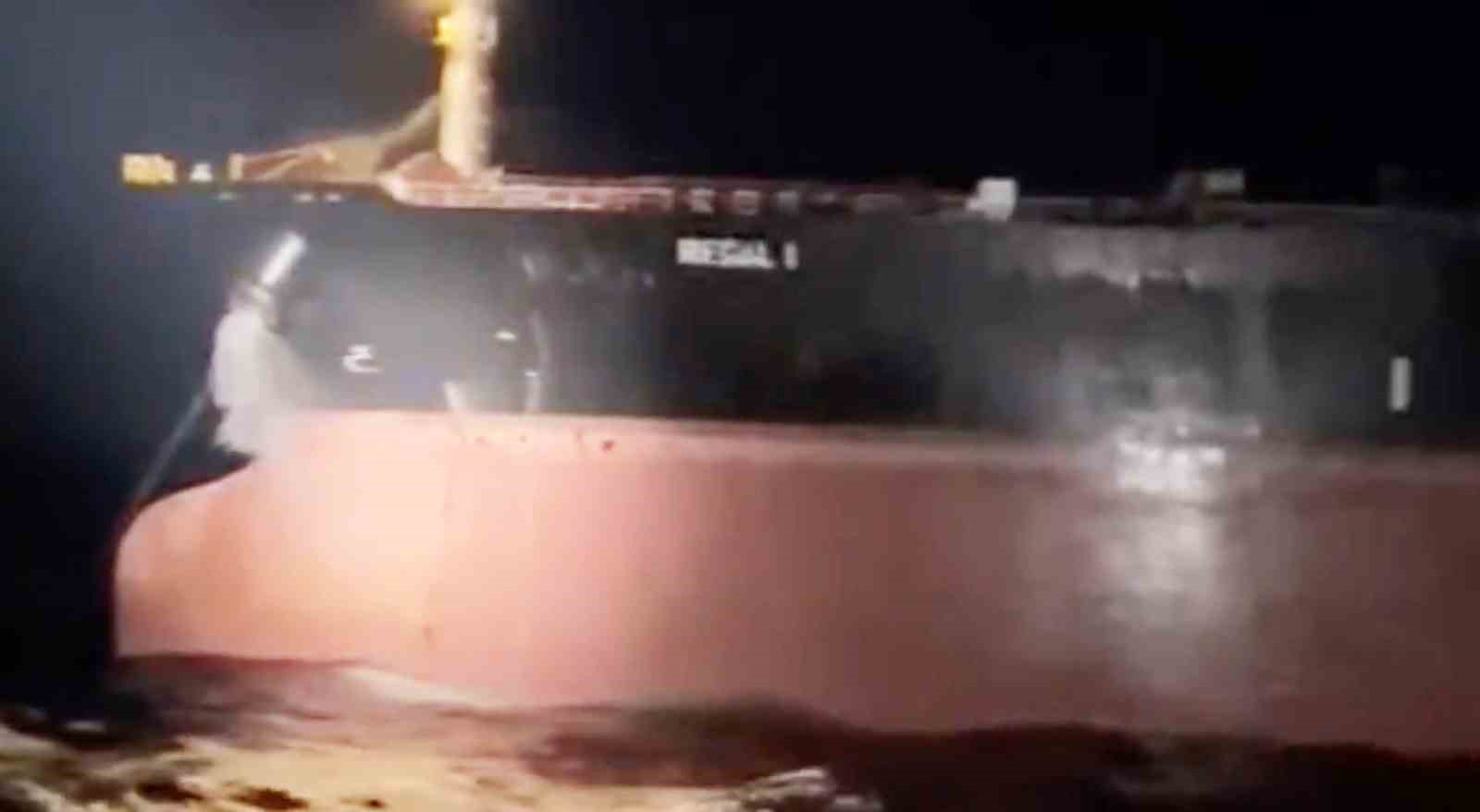 Çanakkale Boğazı’nda makine arızası nedeniyle sürüklenen tanker kurtarıldı
