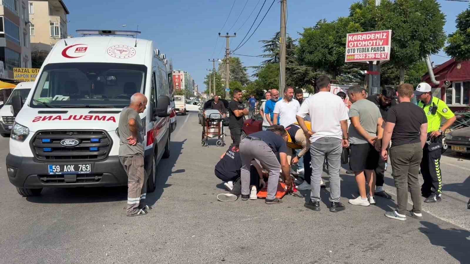 Çerkezköy’de çarpışan motosiklet sürücülerinden biri yaralandı

