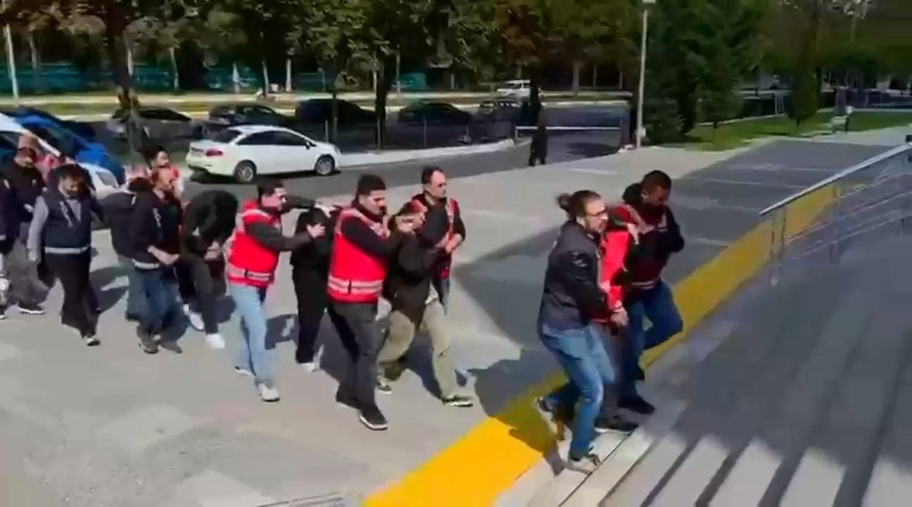 Çocuklara ait müstehcen içerik soruşturmasında 6 şüpheli tutuklandı
