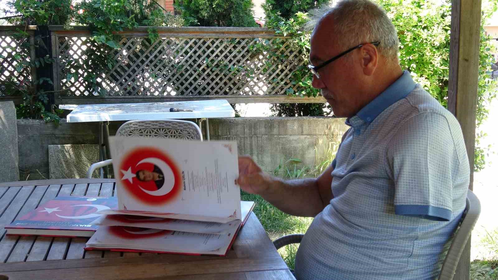 Darbecilerin üzerine ’Hepimiz kardeşiz’ diyerek koştu: "O gece canımızı değil, vatanımızı düşündük"
