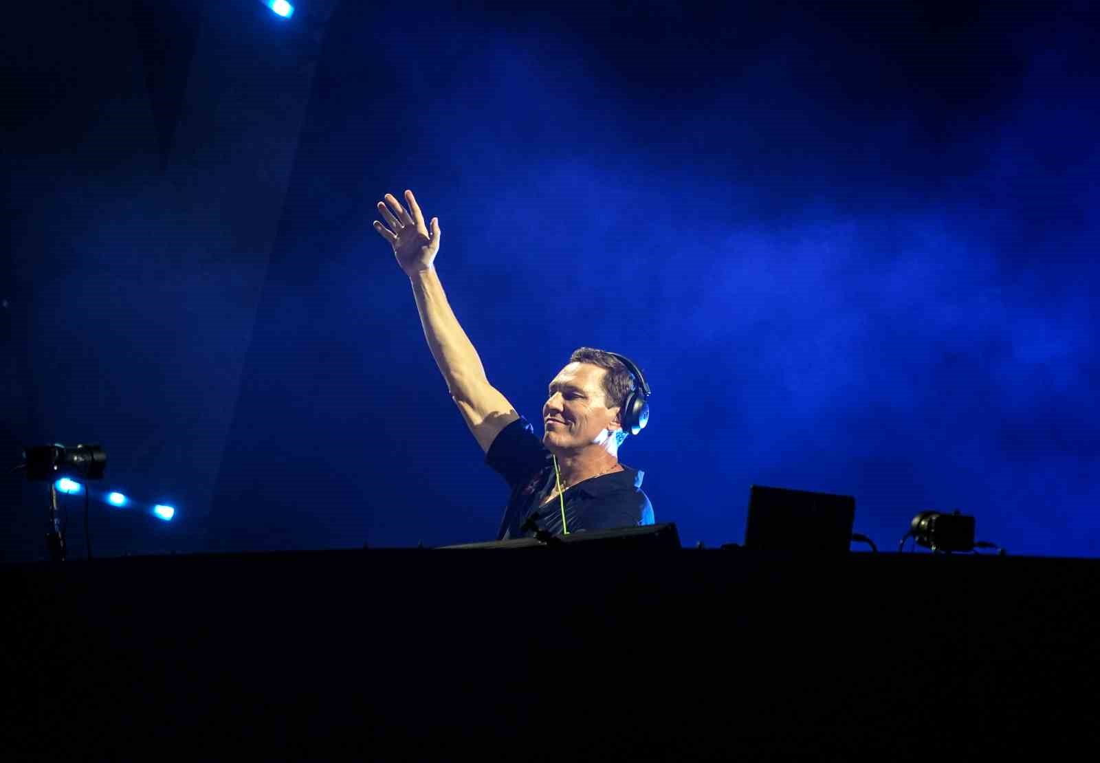 DJ Tiesto İstanbul’da sahneye çıktı
