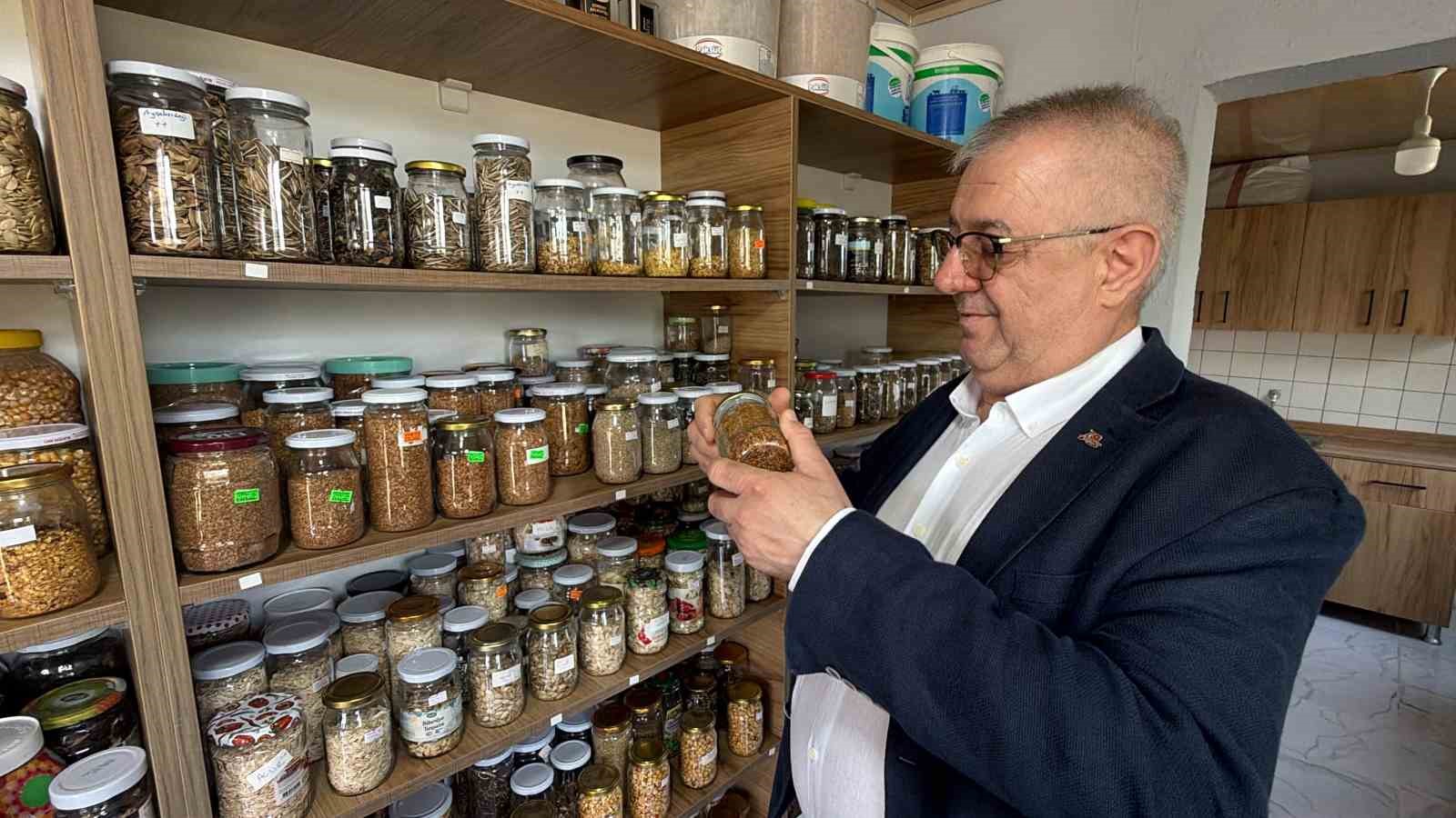 Edremit’te ata tohumları gelecek nesillere taşınıyor
