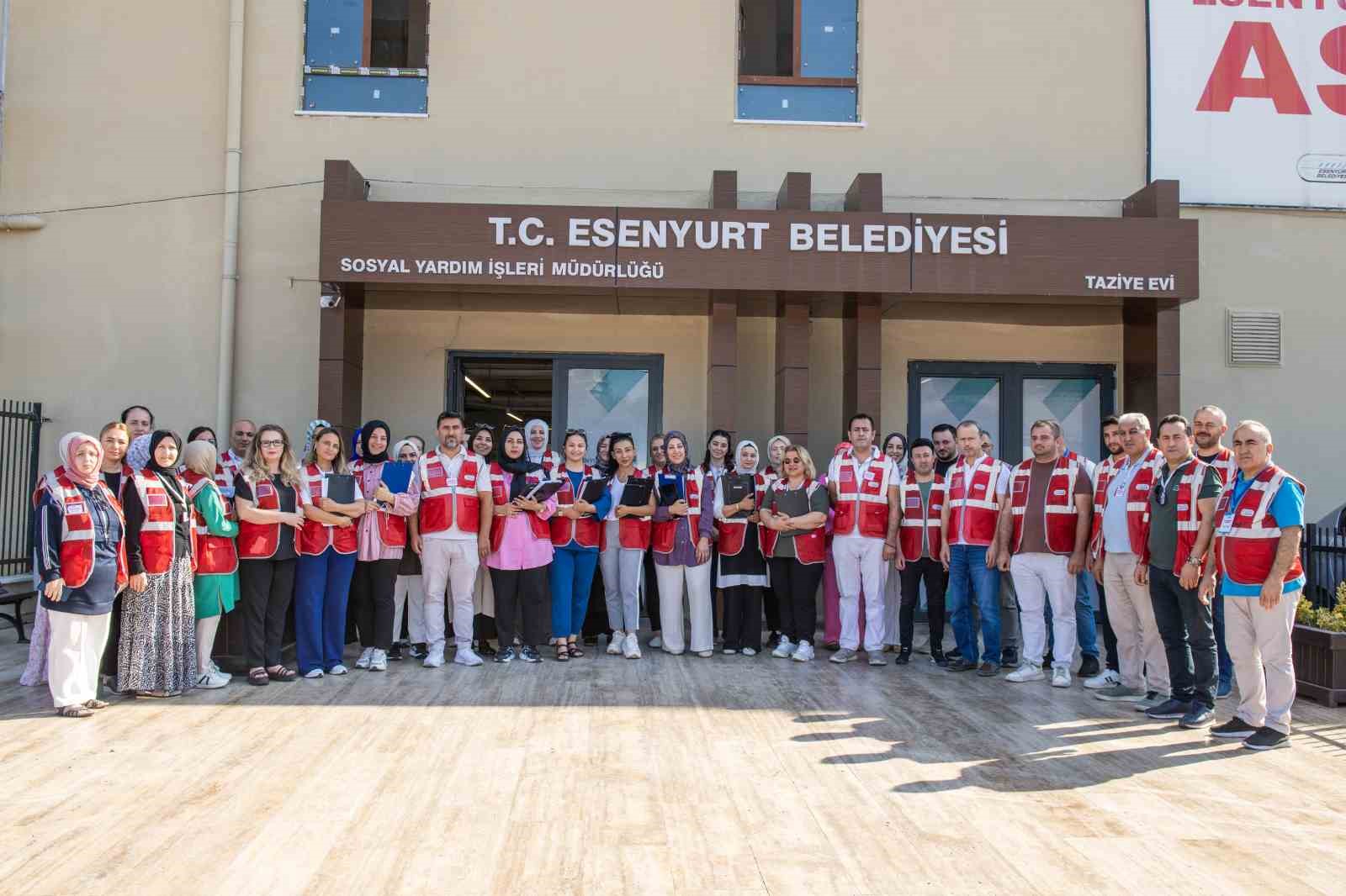 Esenyurt Belediyesi ihtiyaç sahibi vatandaşların yanında
