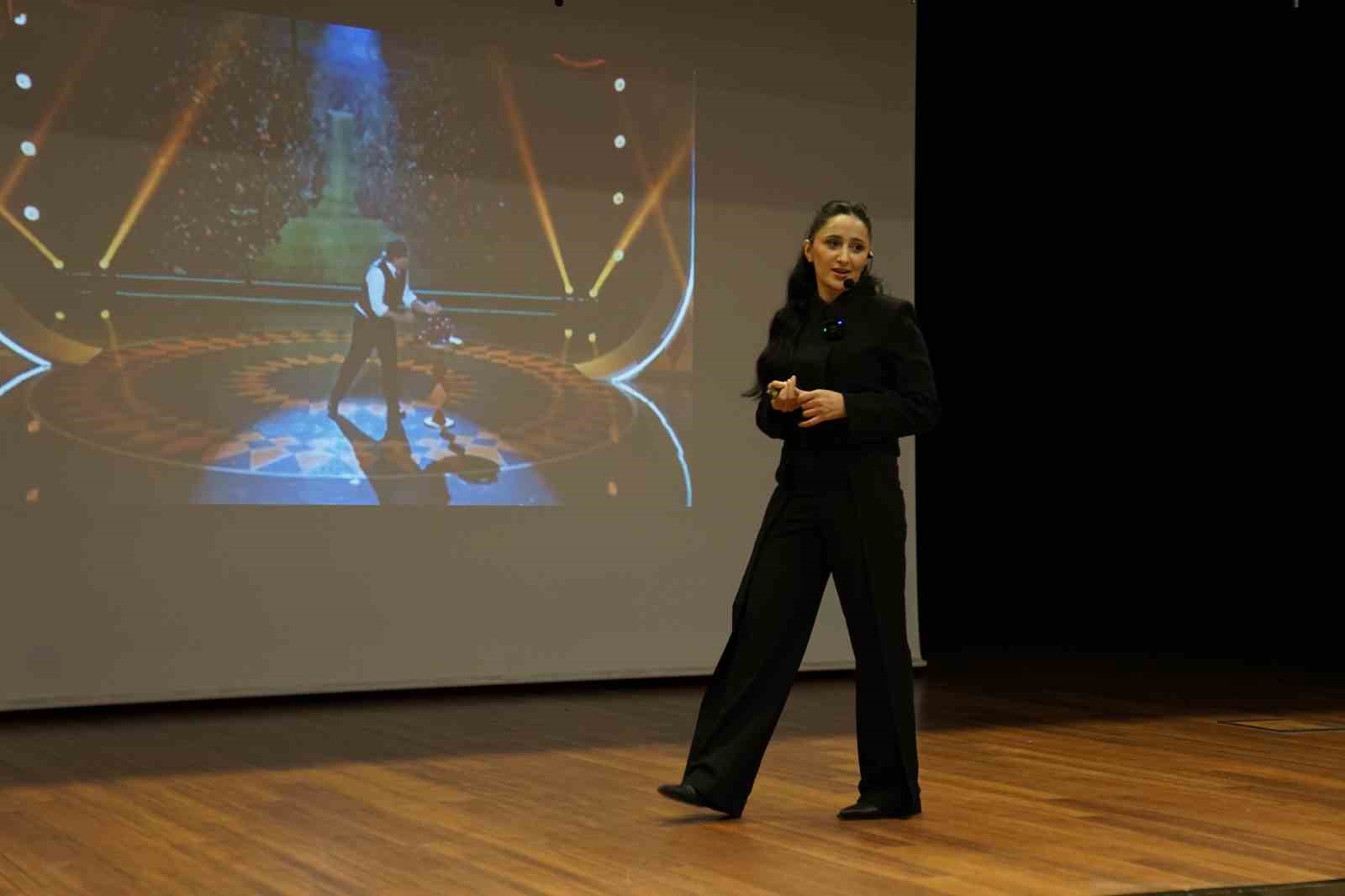 Esenyurt’ta "Dikkat Nedir ve Neden Önemlidir" semineri yoğun ilgi gördü
