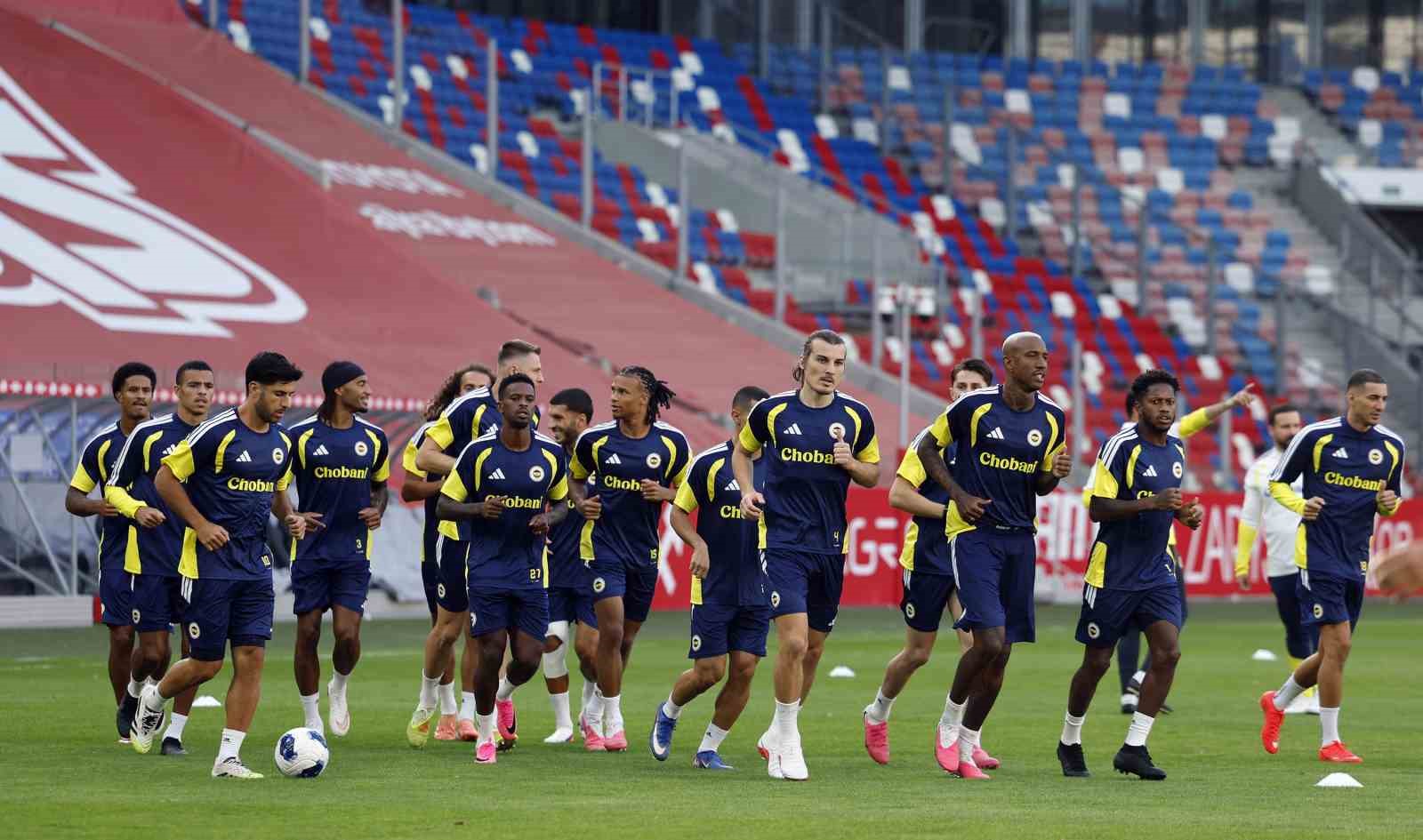 Fenerbahçe, Gornik Zabrze maçının hazırlıklarını tamamladı
