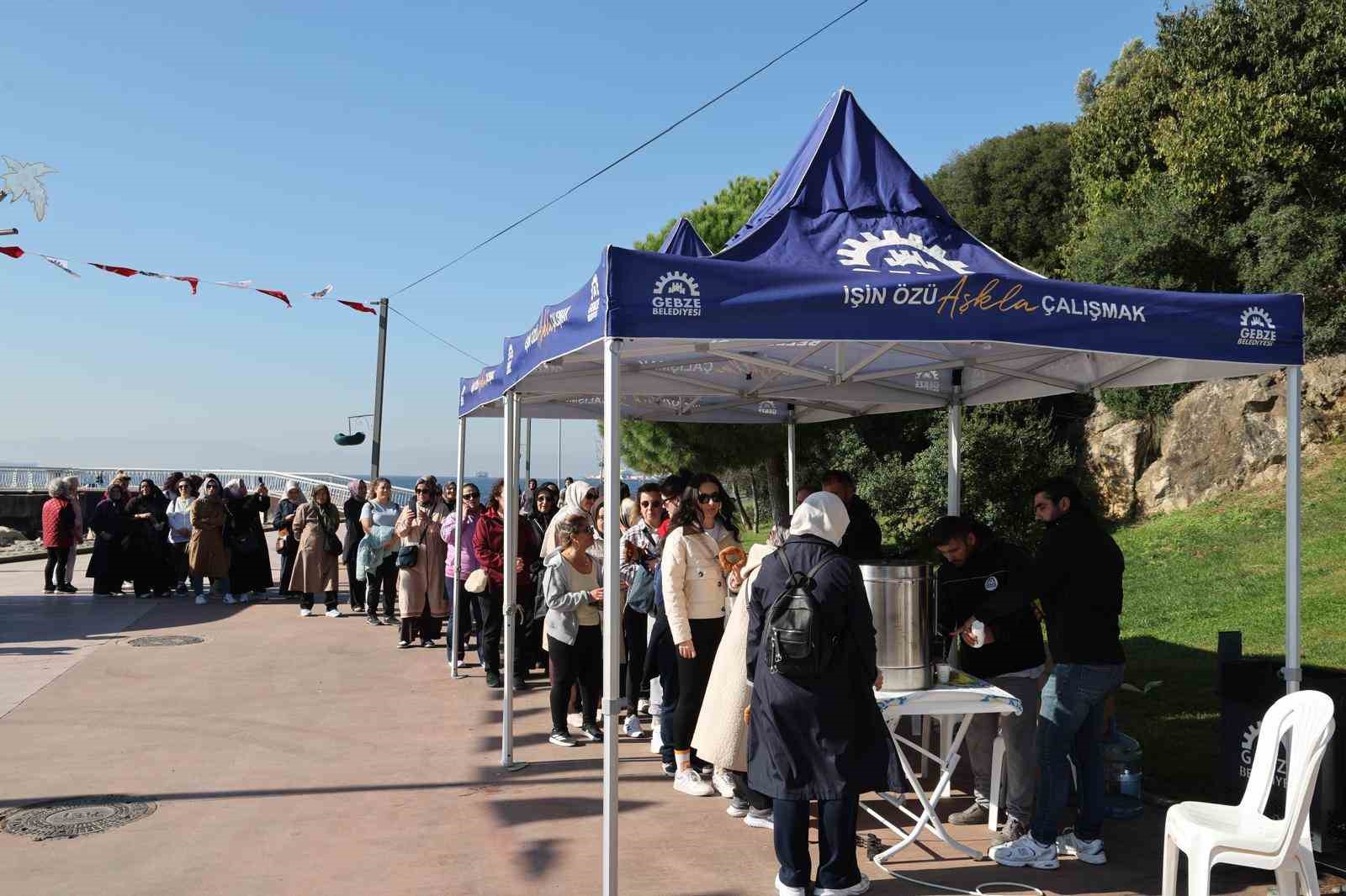 Gebze’de kadınlar "Adım At Havan Değişsin" etkinliğinde buluştu
