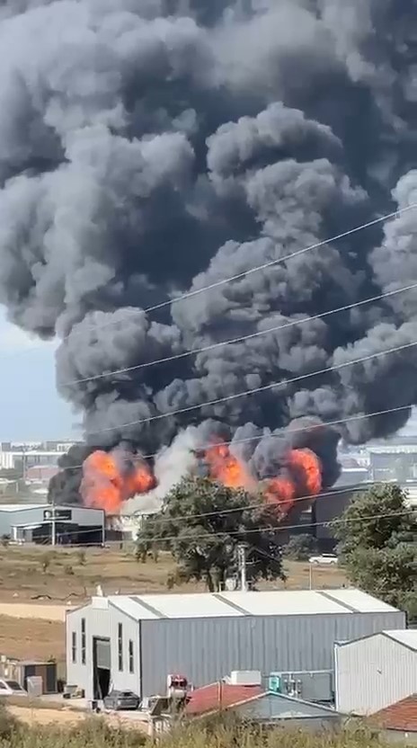 Gebze’de yangın
