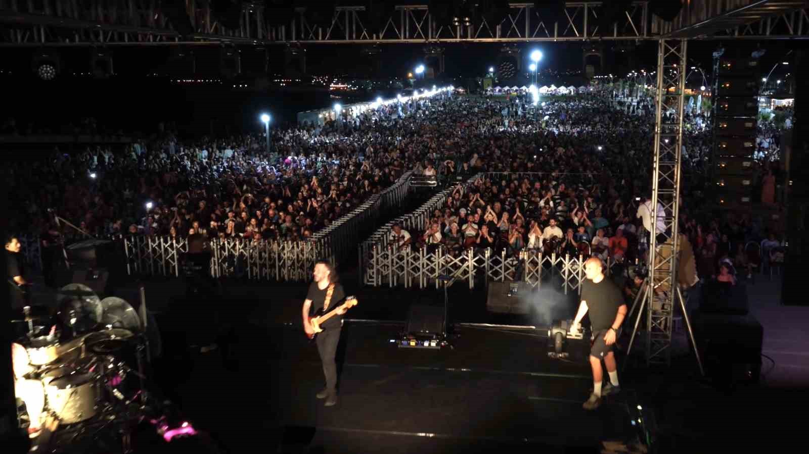 Gömeç’te 5. Uluslararası Zeytindalı Kültür Sanat ve Barış Festivali başladı

